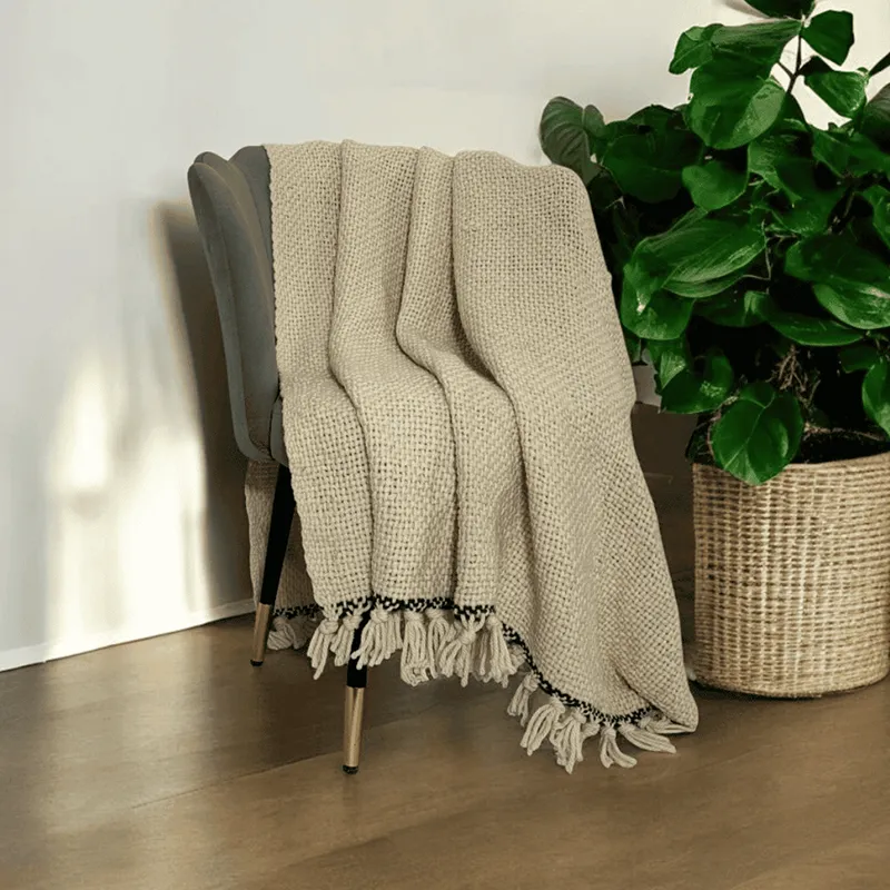 Shoreloom Tufted Throw media 3