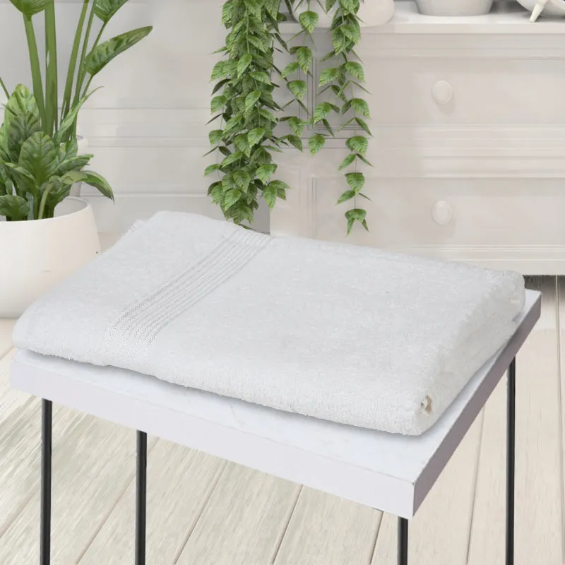 Junia Bath Towel - White media 1