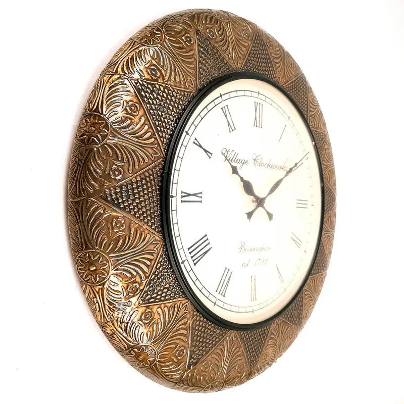 Unique Harmony Circle Wooden Wall Clock media 6