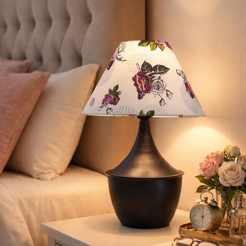BloomCraft Metal Table Lamp