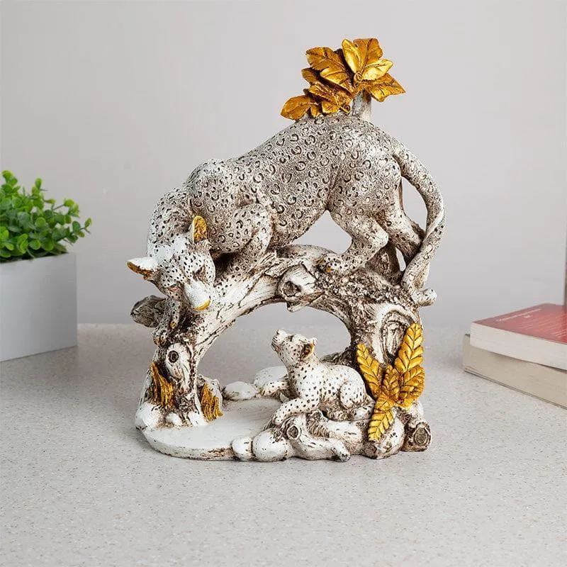 Panther Family Showpiece media 1