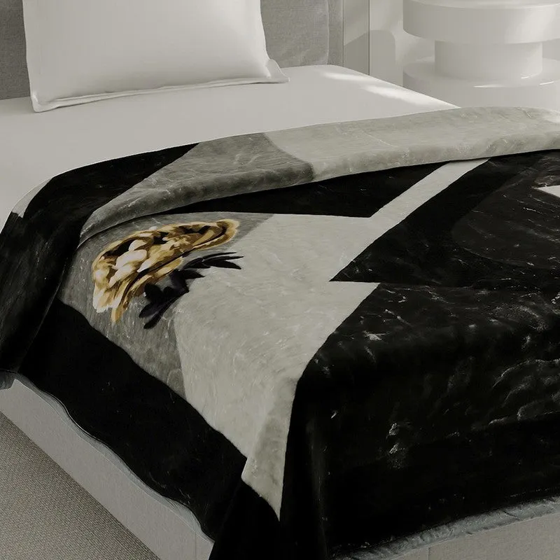 Monte Carlo Midnight Blossom Throw Blanket - 895 GSM media 4