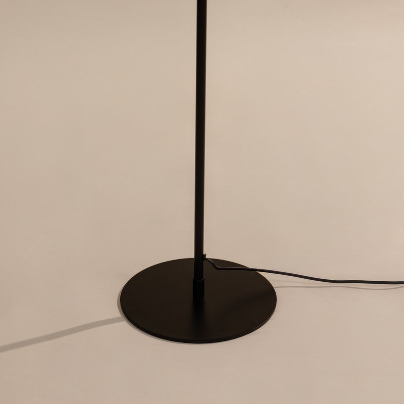 Fig Living Bird's Nest - Rattan Floor Lamp media 7