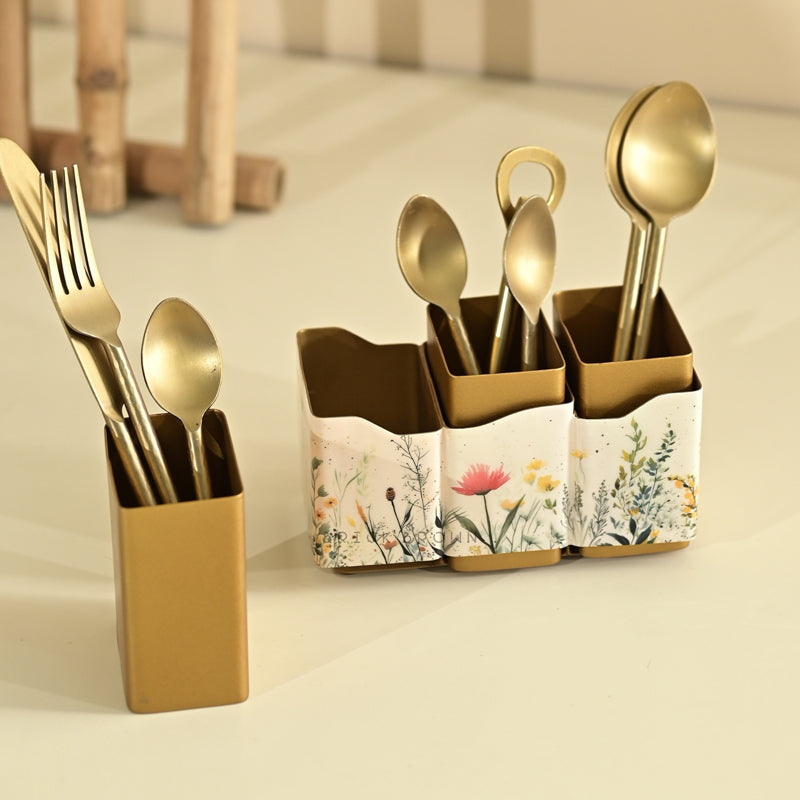 Lilia Wood Cutlery Stand media 3