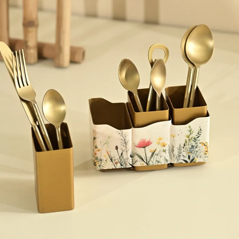 Lilia Wood Cutlery Stand media 3