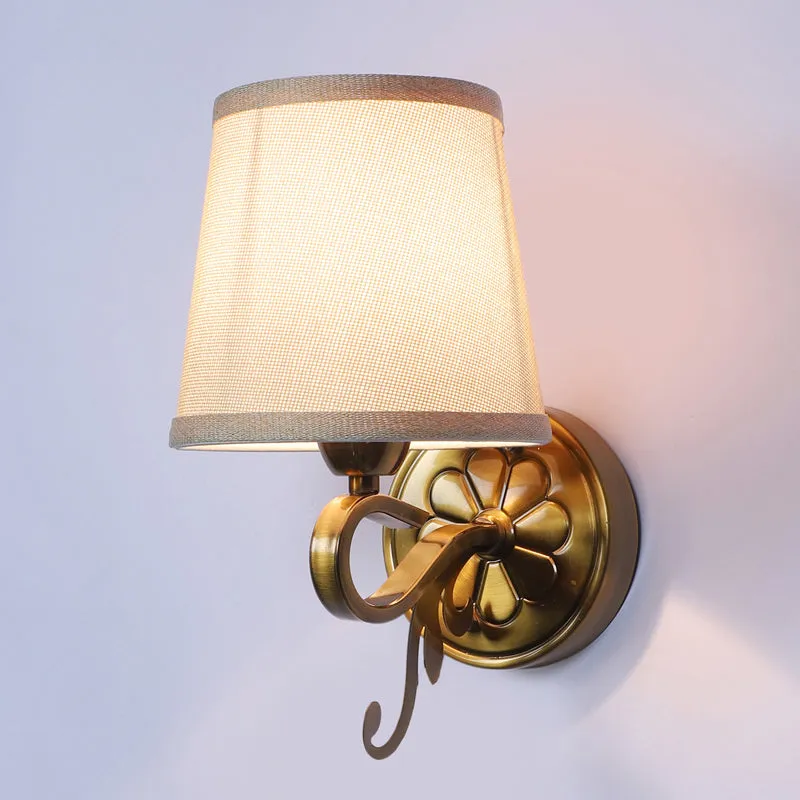 Maisa Iron Wall Lamp media 6