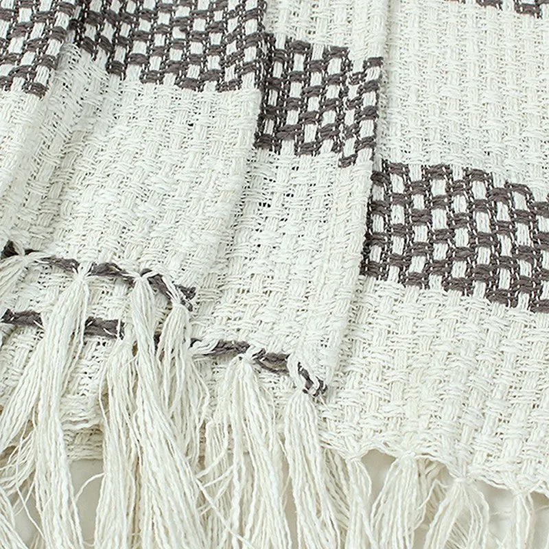Rustic Fringed Edge Throw - Grey media 6