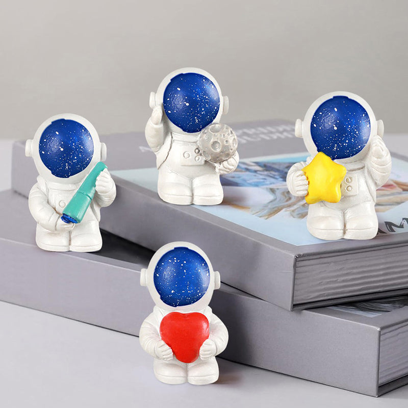 Astronauts Resin Showpiece - Set Of Four