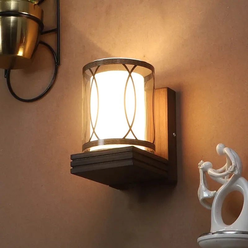 Aurela Wooden Wall Lamp media 4