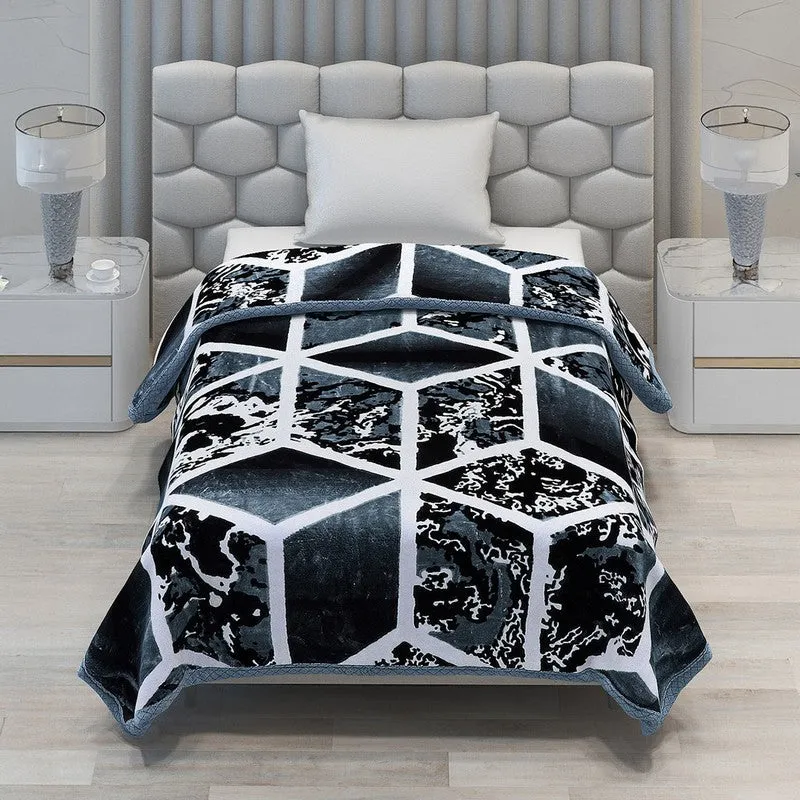 Monte Carlo Midnight Mosaic Blanket - 994 GSM media 3