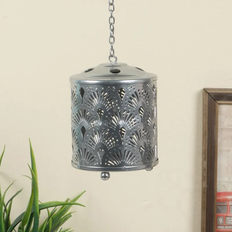 Platinum Spark Tealight Holder media 1