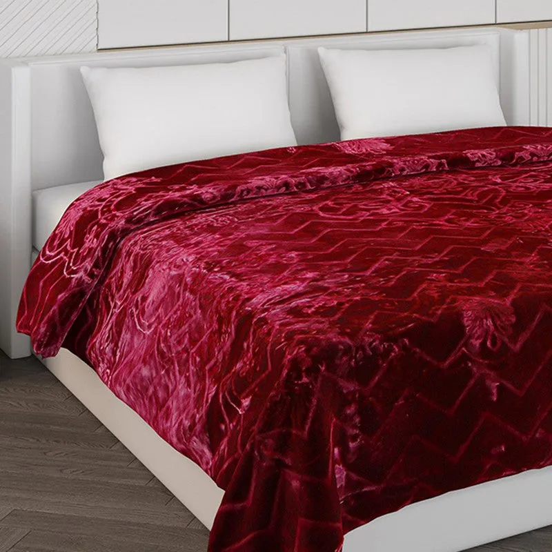Monte Carlo Autumn Embrace Blanket (Maroon) - 950 GSM media 4