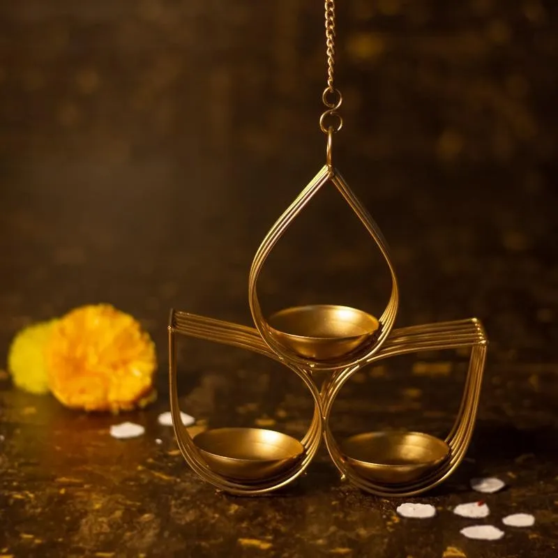 Three Eye Hanging Tealight Holder media 10