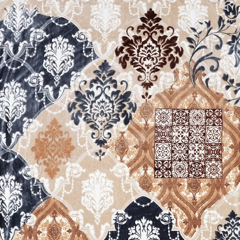 Monte Carlo Bohemian Bliss Blanket - 850 GSM media 6