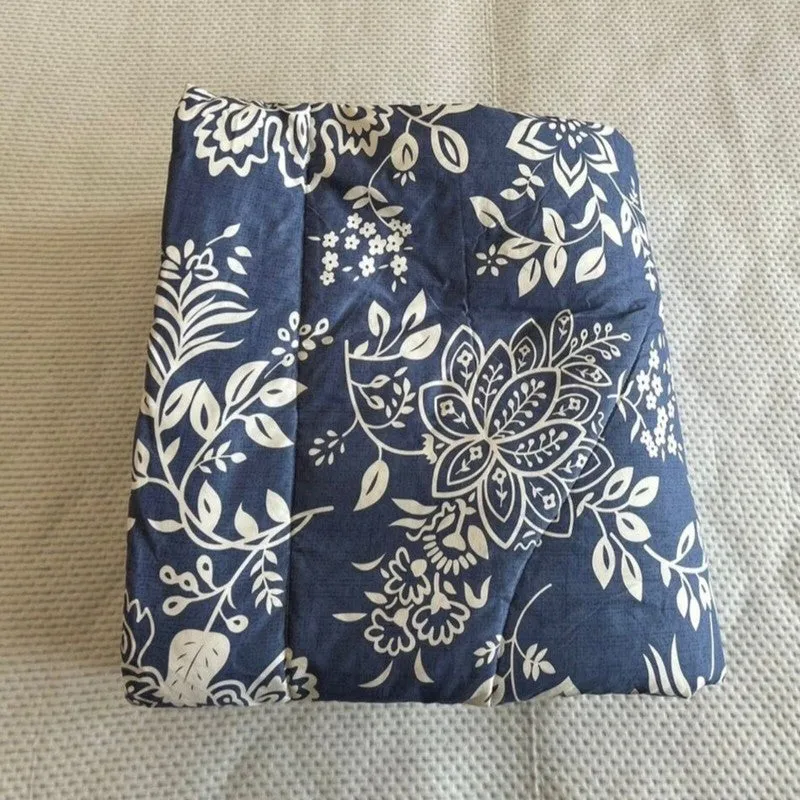 Floral Embrace Comforters - 300 GSM media 6