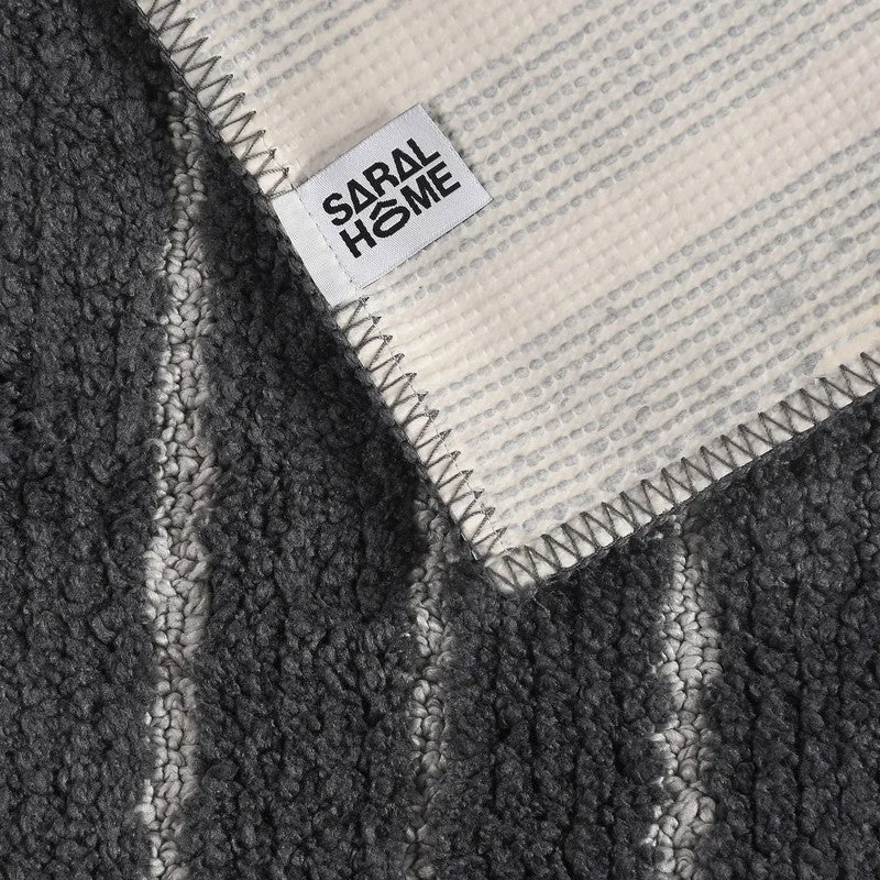 StripeEase Microfiber Bath Mats (Grey) - Set of Two media 4