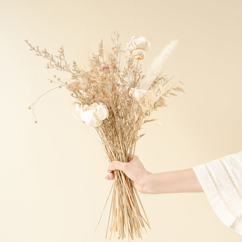 Ivory elegance Dried Flower Bunch media 3