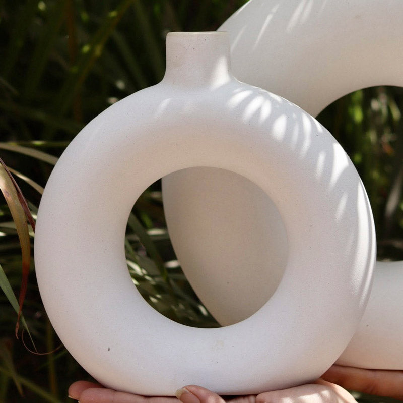 Donut Dalo Vase (White) - Set Of Two media 3