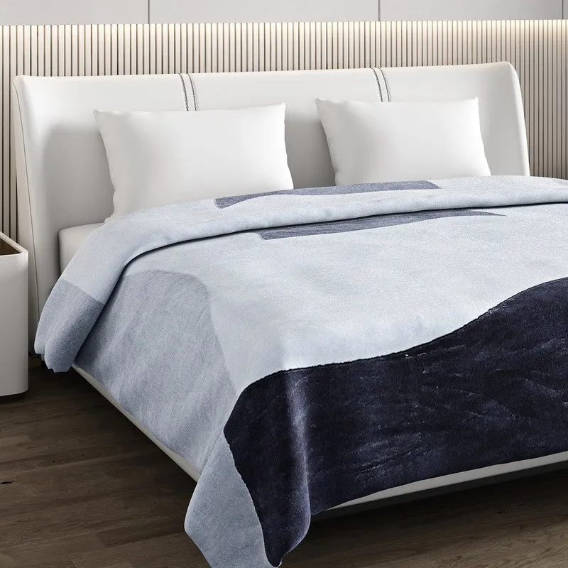 Monte Carlo Midnight Dream Blanket - 550 GSM media 4