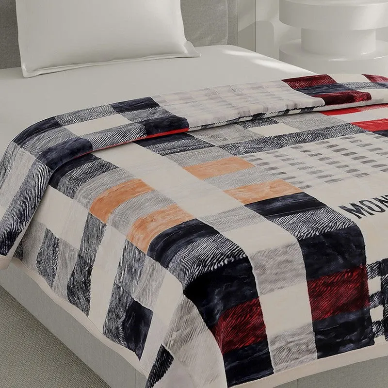 Monte Carlo Montana Mosaic Blanket (Black,White) - 597 GSM media 4
