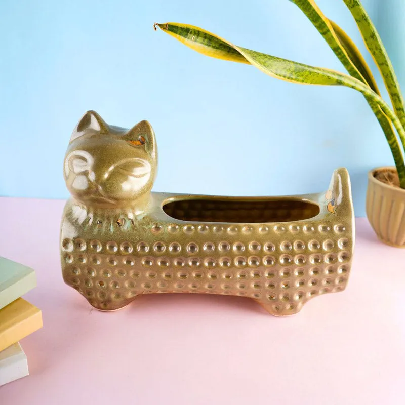 Catto Pose Ceramic Planter - Gold media 3