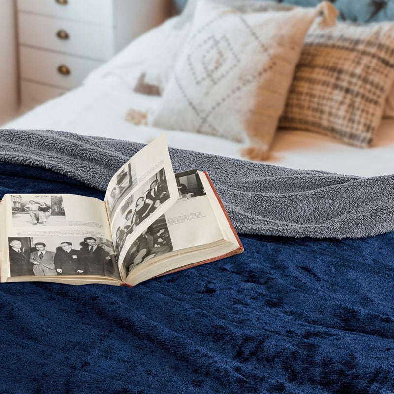 Casselle Reversible Blanket - Navy Blue media 3