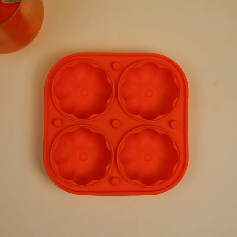 Chill Silicone 4-Cube Ice Mould - Red media 3