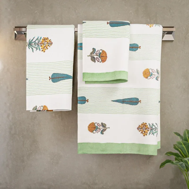 Jungle Fern Cotton Towels (Light Green) - Three Piece Set media 3