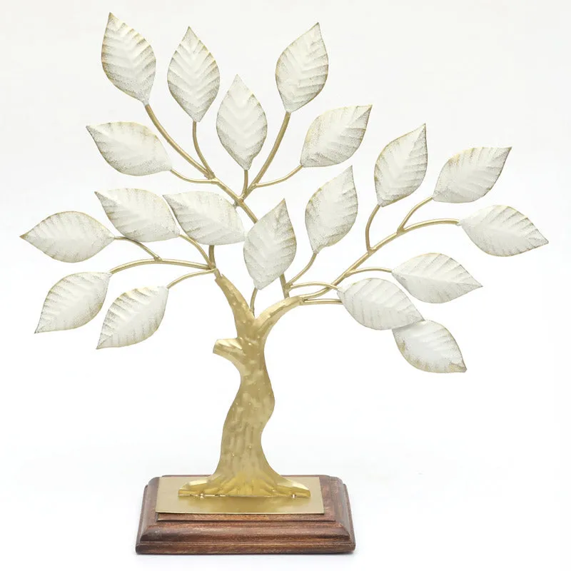 Yanika Tree Showpiece media 3