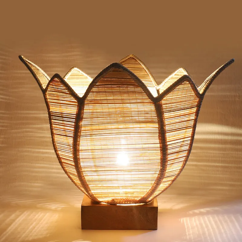 Ambrya Bamboo Petal Edge Table Lamp - Beige media 5