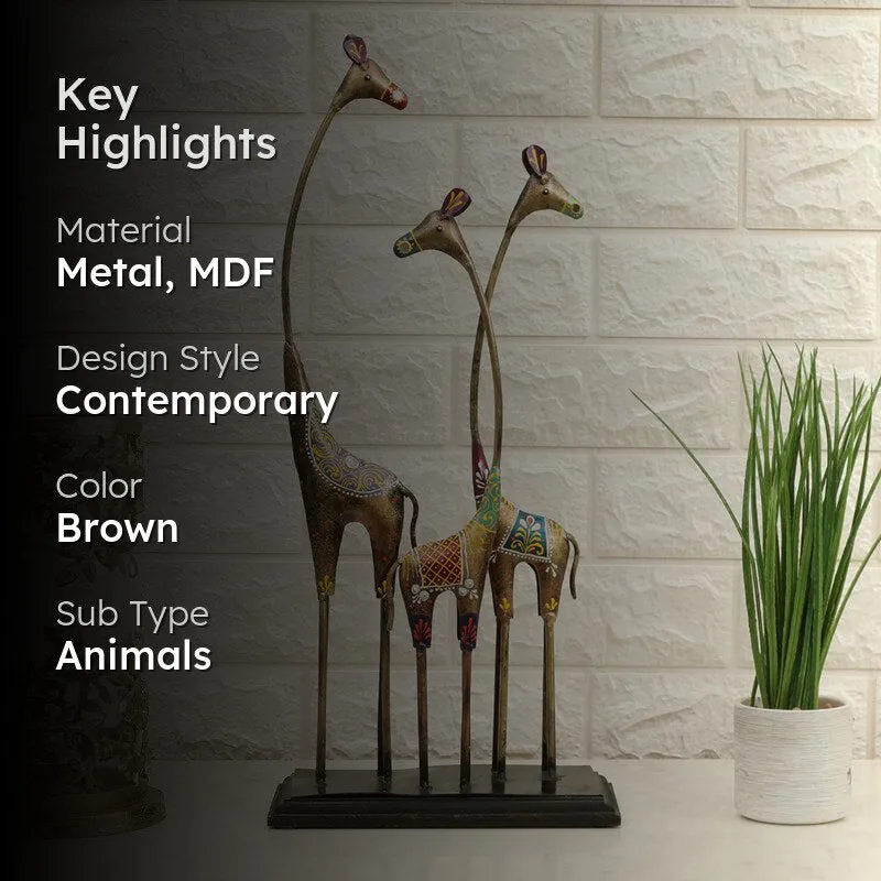 Auric Giraffe Trio Showpiece media 2