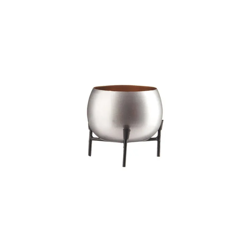 Eukene Metal Planter - Silver media 3