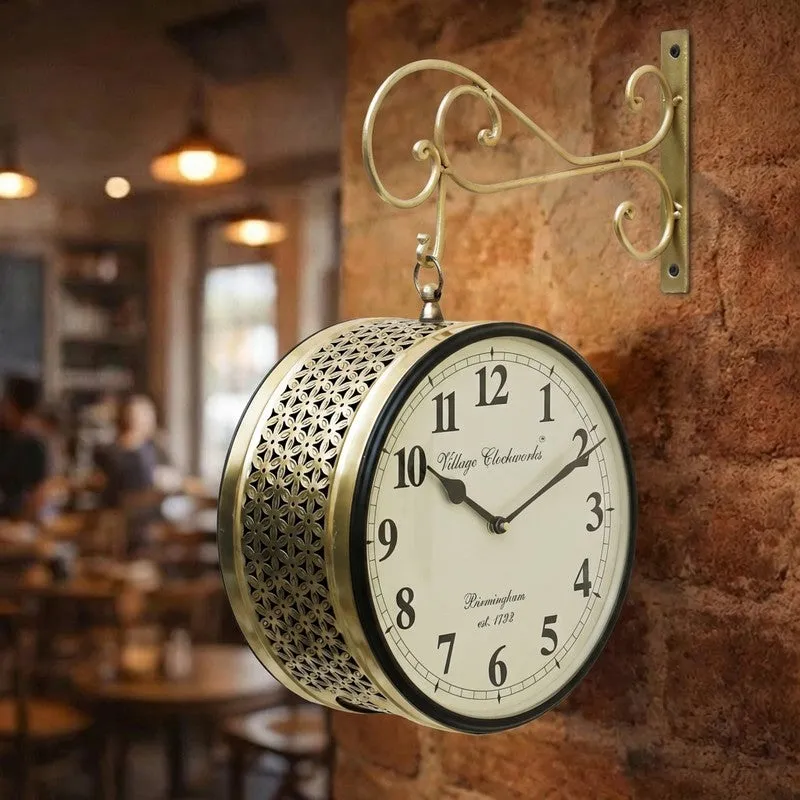Platform Precision Double - Sided Vintage Wall Clock - Gold media 3