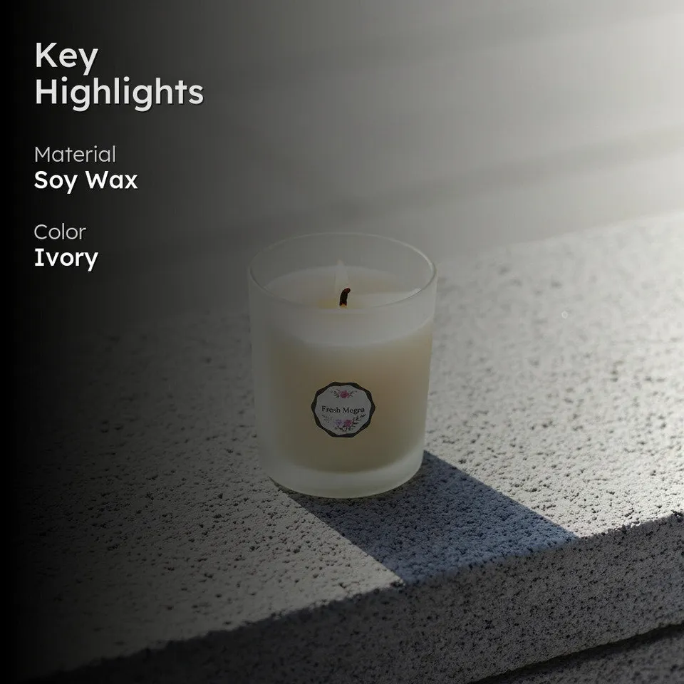 Vivi Scented Candle - White media 3