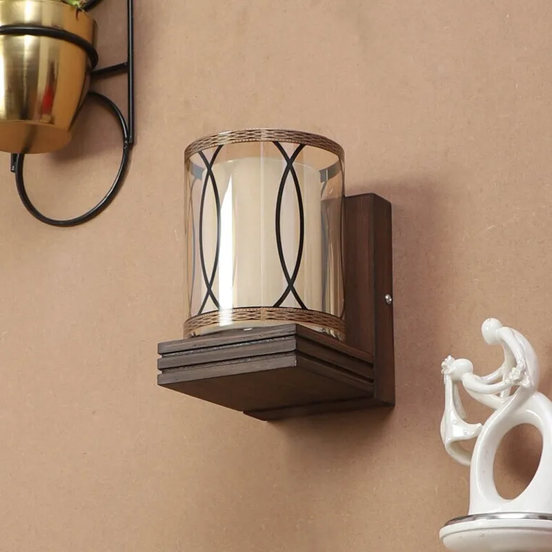 Aurela Wooden Wall Lamp media 3