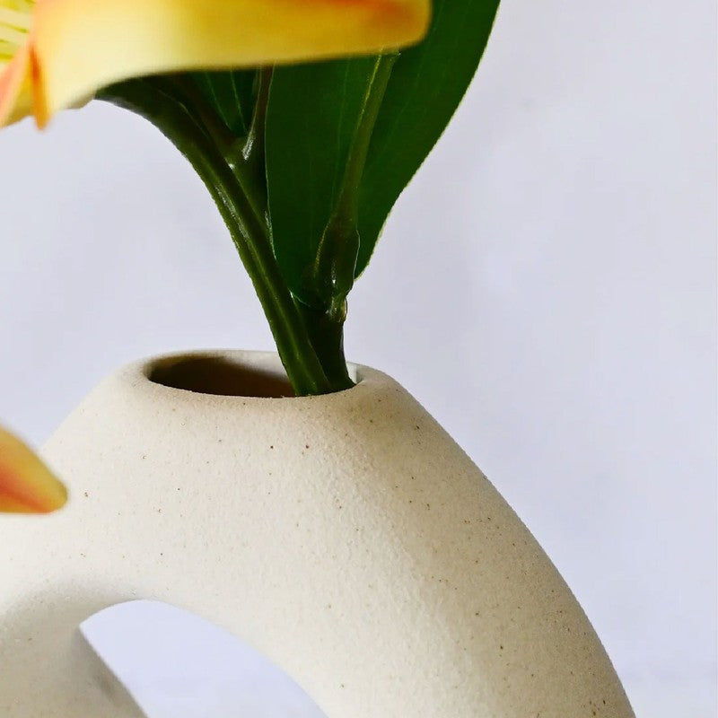 Eterna Loop Ceramic Vase media 4