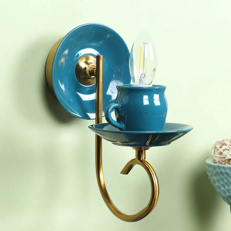 Litra Iron Wall Lamp media 3