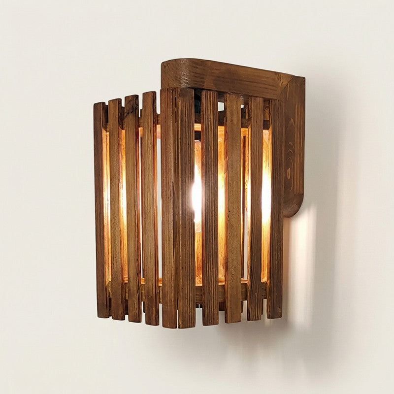 Nymphe Wooden Wall Lamp media 4