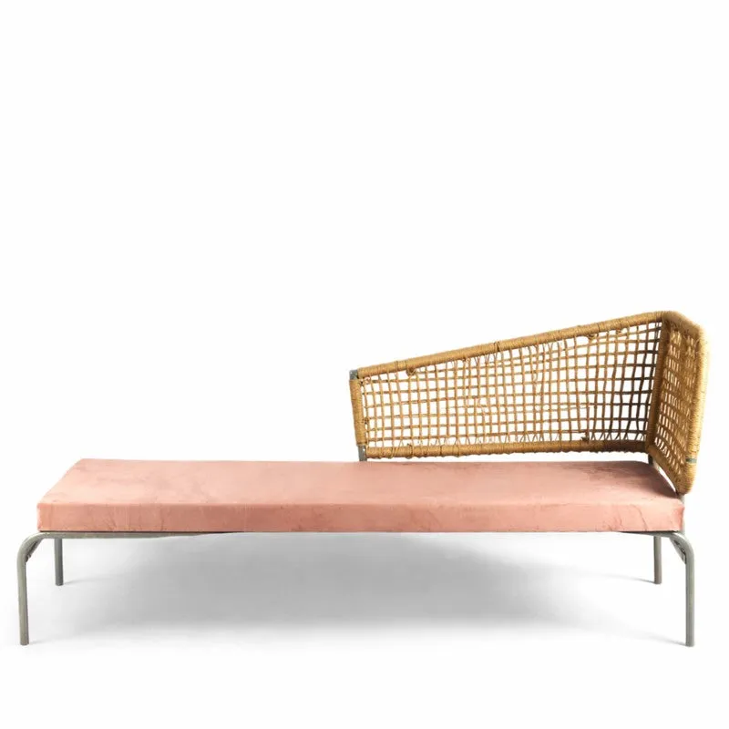 Wexon Metal Bench - Peach media 3