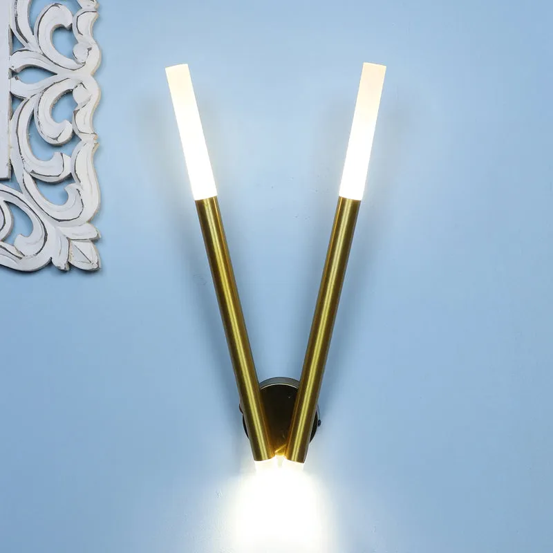Renata Iron Wall Lamp media 1