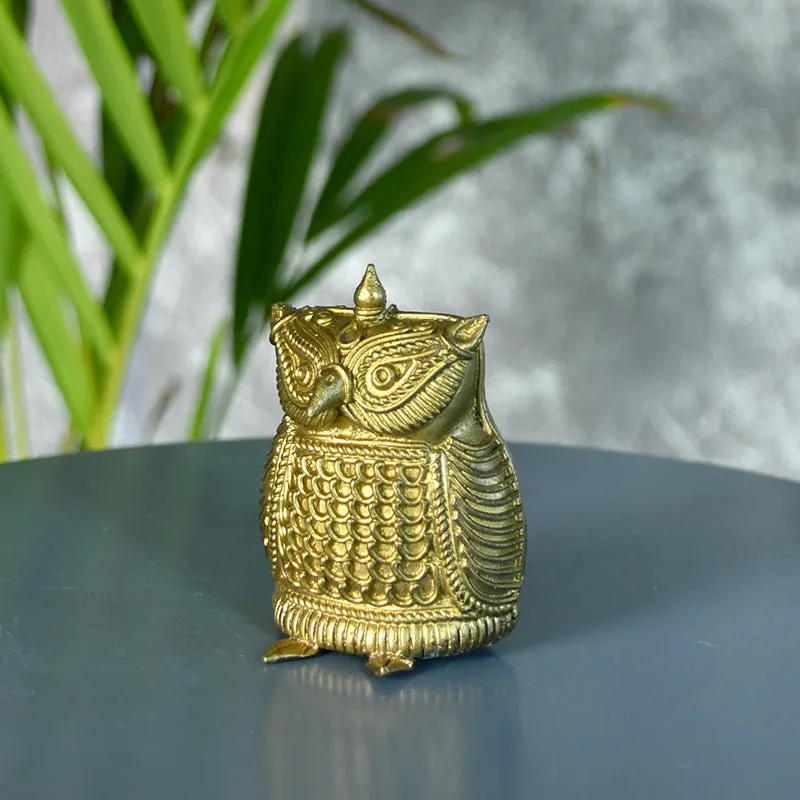 Tribo Owl Gaze Showpiece media 1