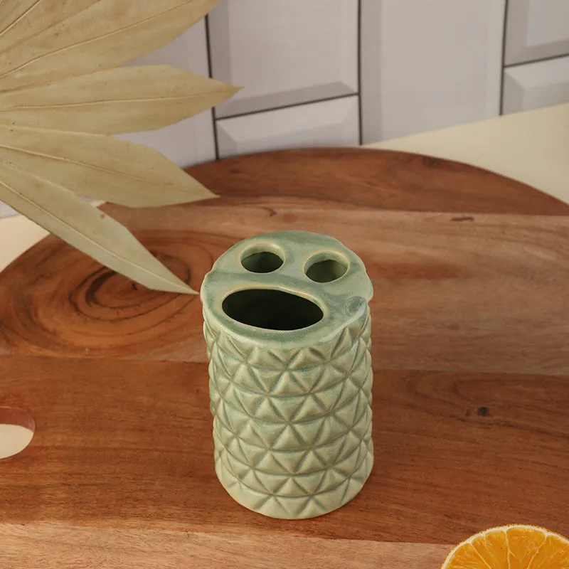 Lillian Neo Ceramic Brush Holder media 3