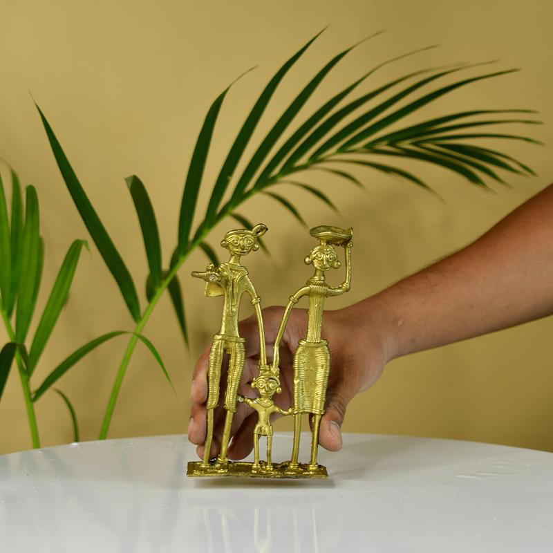 Folk Family Showpiece media 7