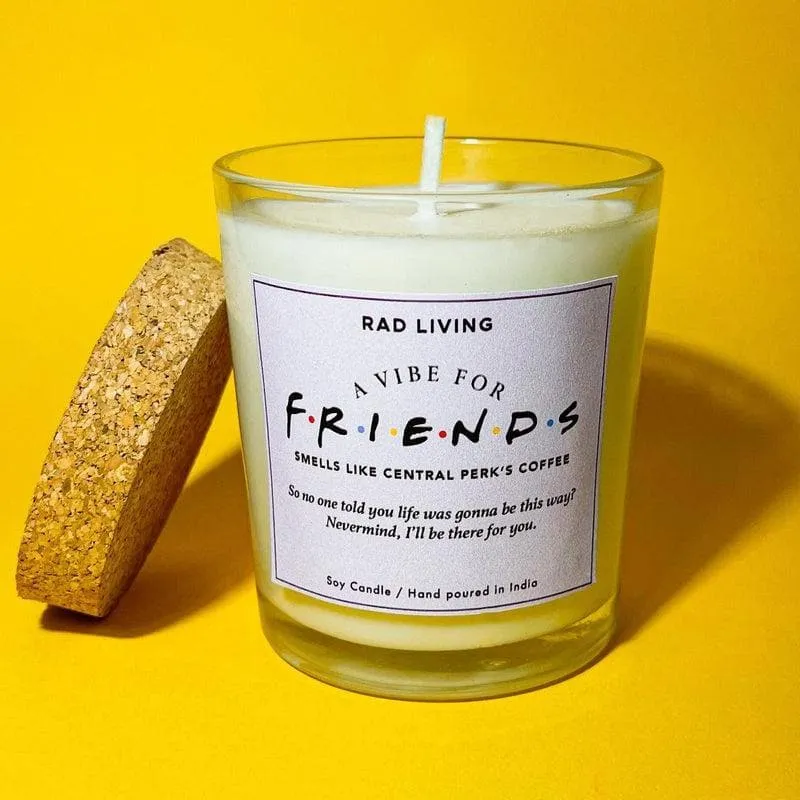 F.R.I.E.N.D.S - Central Perk's Coffee Scented Candle media 3