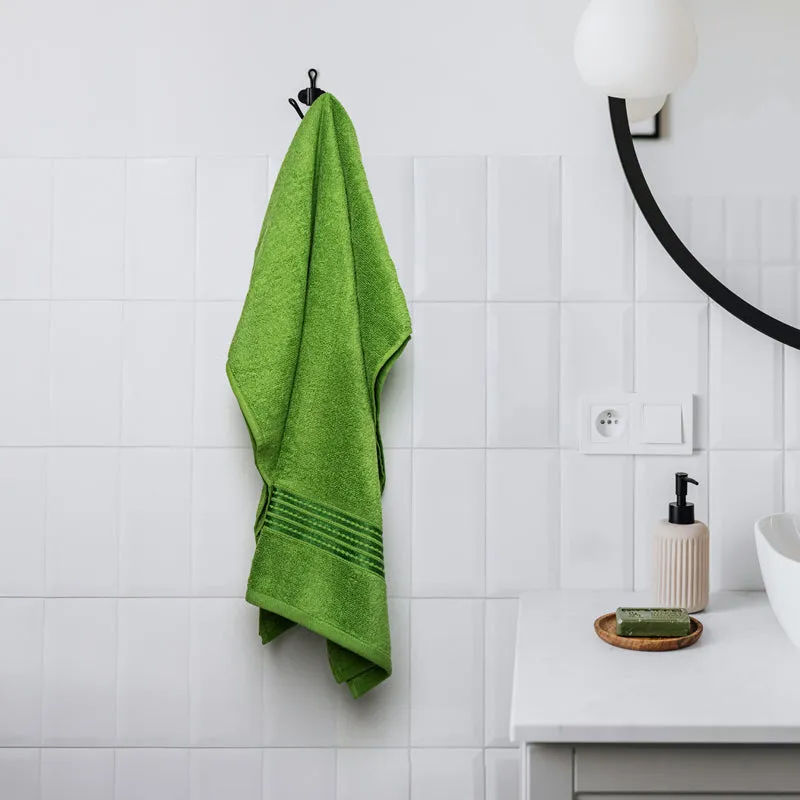 Micro Cotton LuxeDry Soothe Bath Towel - Green media 1