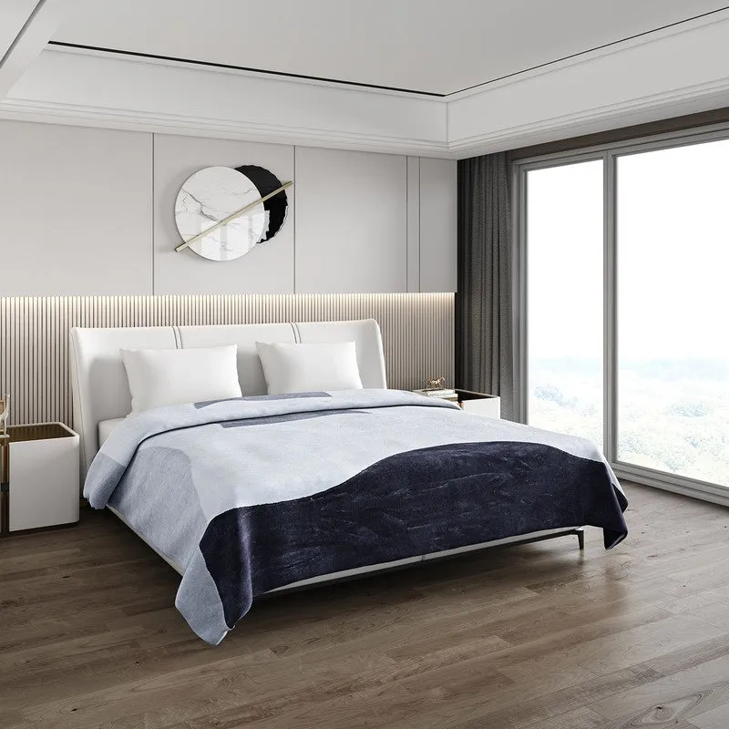 Monte Carlo Midnight Dream Blanket - 550 GSM media 1