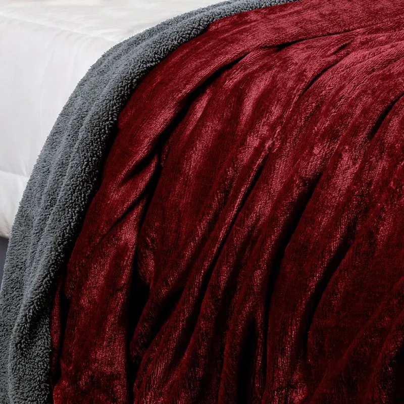 Casselle Reversible Blanket - Maroon media 6