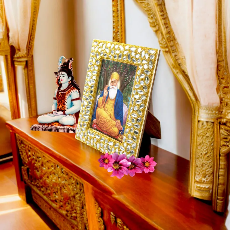 Guru Nanak Dev Gilded Photo Frame media 1