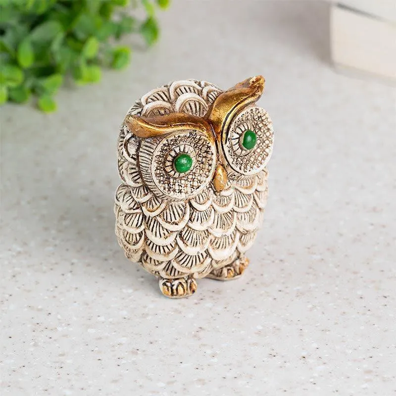 Owl Gaze Showpiece media 3