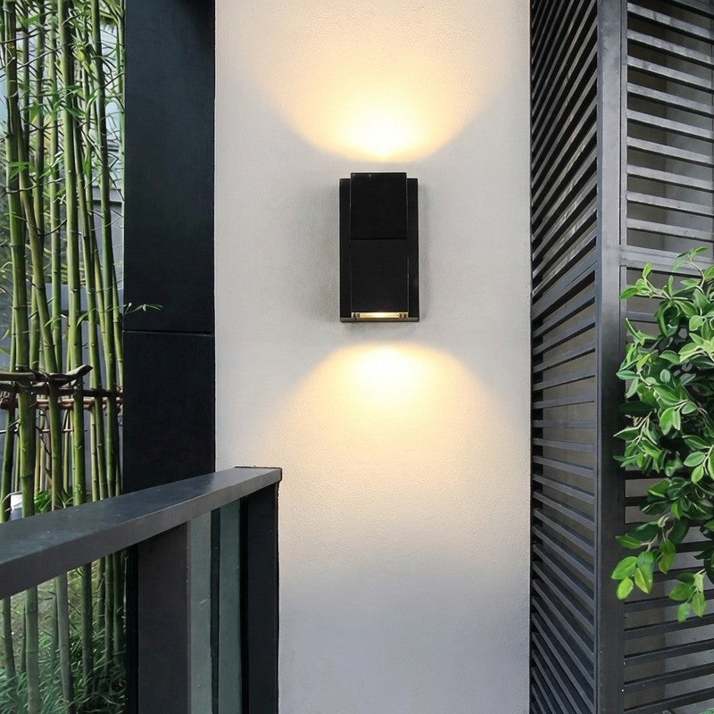 Apex Metal Wall Lamp